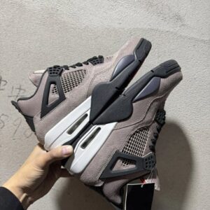 JORDAN Mocha 46, tallan como un 45