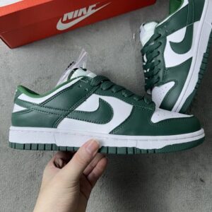 Nike Dunk Low blanco y verde