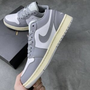 Air Jordan 1 Stealth