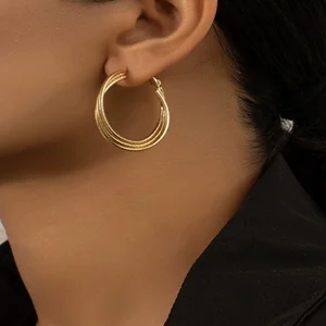pendientes geométricos de aro, joyería alternativa y versátil