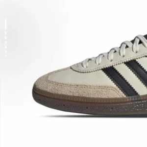 ADIDAS VARIADA