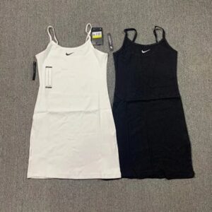 Vestido de tirantes bordado de punto Nike NK
