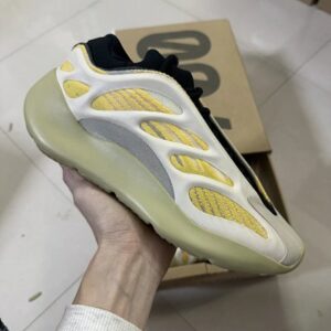 adidas originals Yeezy boost 700 V3 TALLA 39
