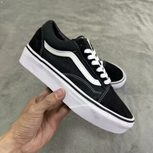 Vans clásicas negras de bajo con suela gruesa TALLA 38