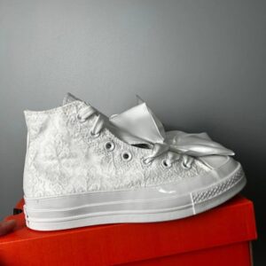 Converse estilo boda