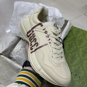 GUCCI1921 en color beige TALLA 44