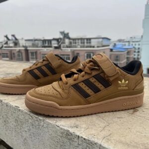 Adidas Originals Forum Low en color café