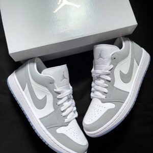 NIKE Air Jordan 1 Low "Dior" en gris y blanco