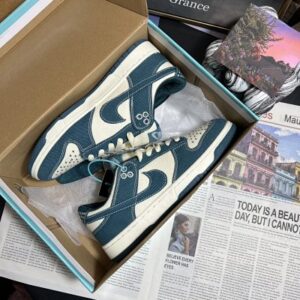 Dunk SB Industrial Blue