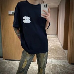 Camiseta corta de manga corta bordada con toalla de Chanel